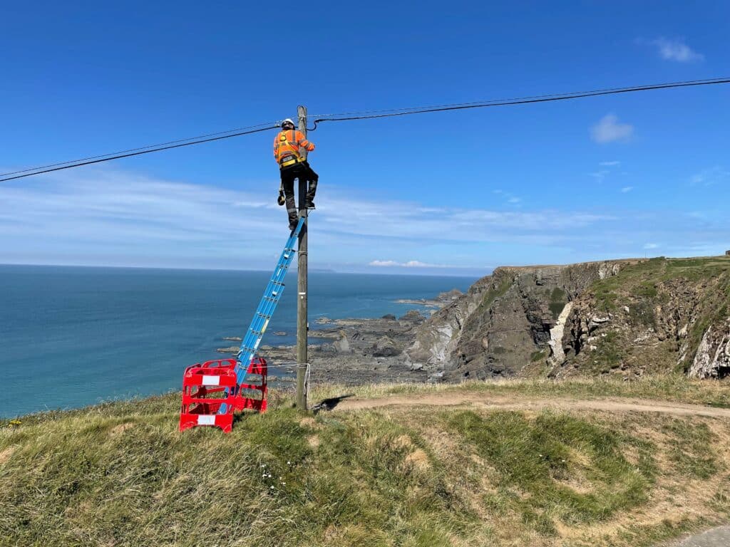 Airband engineer at Hartland Quay